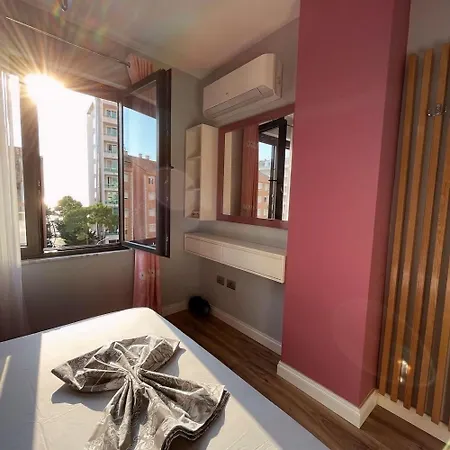 Costal Crown - Luxury 2br Seafront Lejlighed