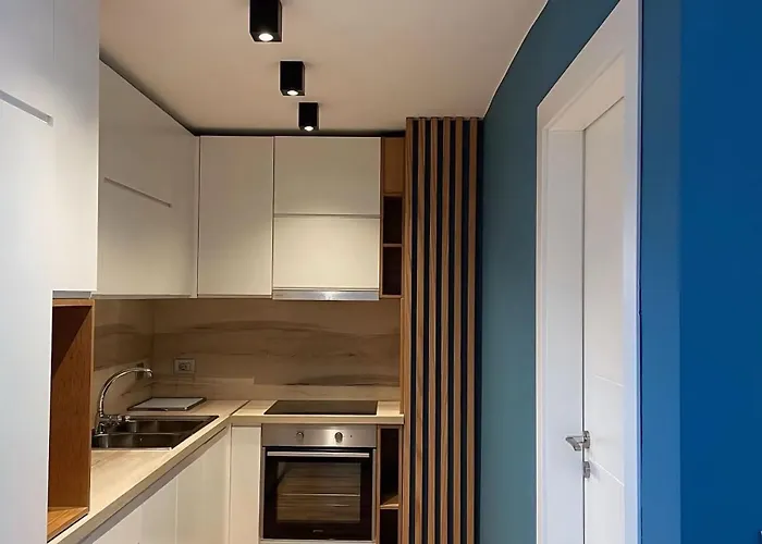 Costal Crown - Luxury 2br Seafront Apartamento Golem (Tirana)