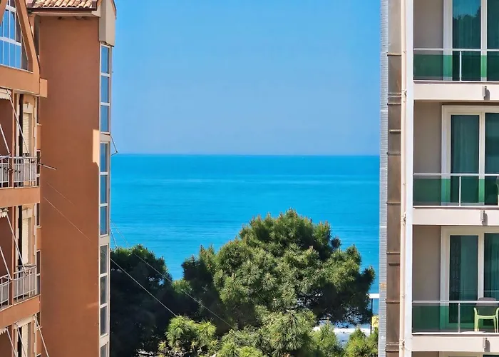 Apartamento Costal Crown - Luxury 2br Seafront Golem (Tirana)