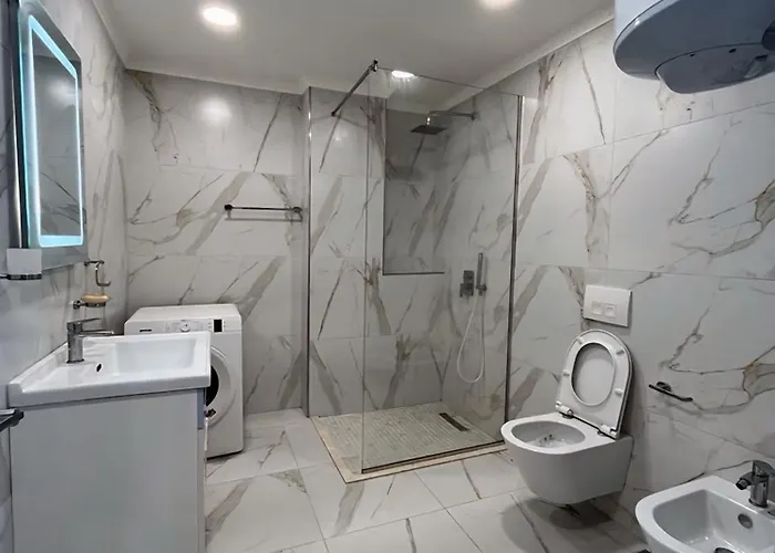 Costal Crown - Luxury 2br Seafront Apartamento